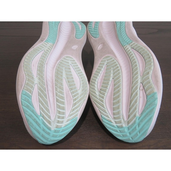 Asics Gel Nimbus 27 Running Shoes Womens Size 7.5 Gray Sneakers 1012B753 Road - Picture 8 of 11